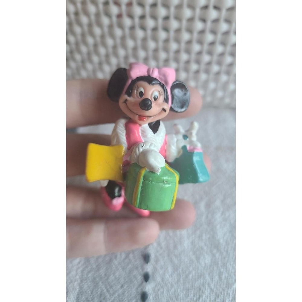Vintage Disney Applause Minnie Mouse Shopping PVC Figure S-31